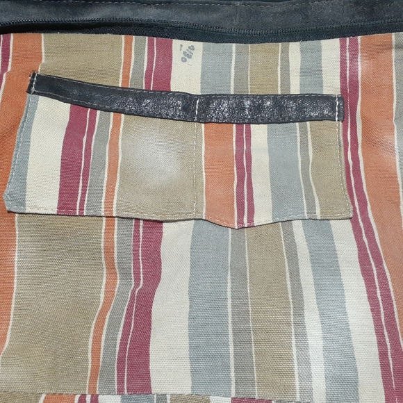 Cristina Vintage Italian Leather Hobo Bag in Charcoal Gray - Picture 8 of 9